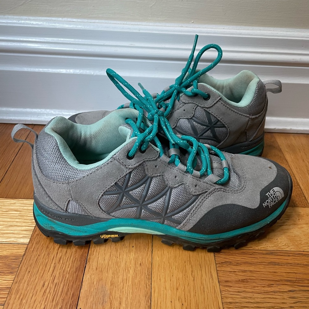 The North Face Hedgehog Fast Pack Low Hiking Shoes Women's 6 Gray Teal - Picture 3 of 9